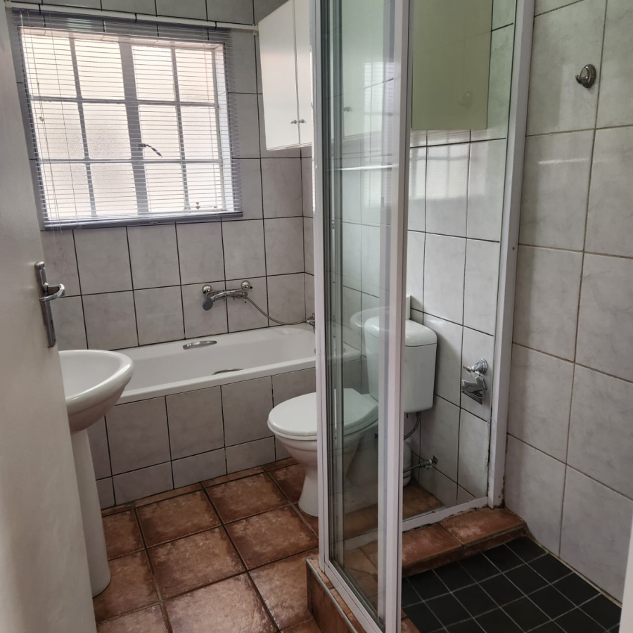 2 Bedroom Property for Sale in Potchefstroom North West